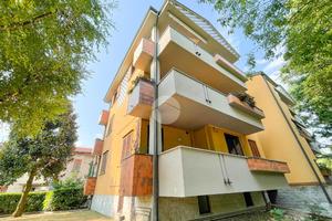 2 LOCALI A CUSANO MILANINO