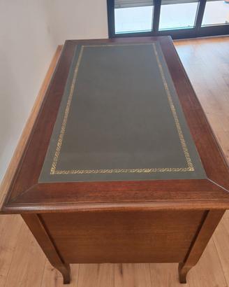 Scrivania in legno, arte povera, noce