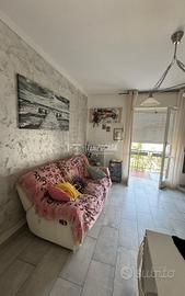 RIF. 542 TRILOCALE CON BOX