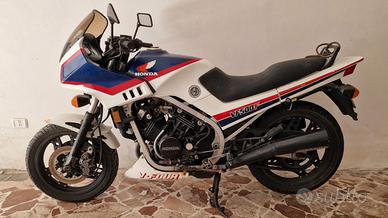 Honda VF 500 - anno 1984