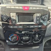 autoradio lancia ypsilon 