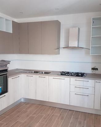 Cucina Lube usata ma come nuova