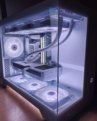 PC Desktop Total White - RTX 5070 ti, Ryzen 9