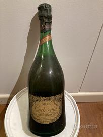 Bottiglie di vino vintage 1968-1983