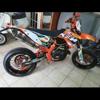 Ktm 530 factory 2011 motard