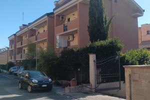 Pavona Laghetto monolocale con posto auto