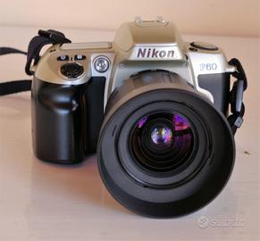 Fotocamera nikon f 60 con 2 obiettivi e borsa