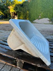 Lavatoio "Pilozzo" in Ceramica Bianca 60x60
