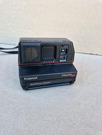 polaroid impulse 600 af  camera vintaje 