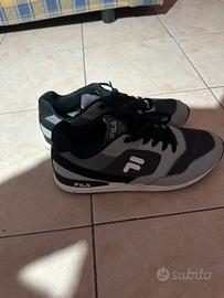 scarpe da ginnastica Fila taglia 43/44
