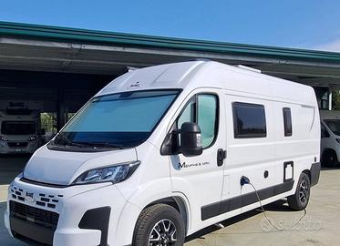 Van MC Louis Menfhys 3 Maxi