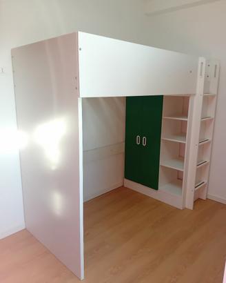due letti a soppalco ikea armadio e libreria