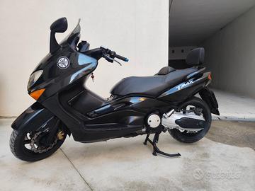 Yamaha T Max