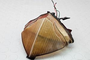 FARO POSTERIORE YAMAHA R1 2004 2005 YZF 2006