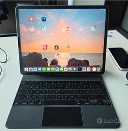 Ipad Pro 12.9” 6a Gen 256 GB + iPad Magic Keyboard