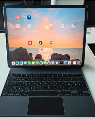 Ipad Pro 12.9” 6a Gen 256 GB + iPad Magic Keyboard