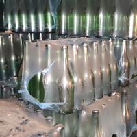 Bottiglie in vetro per vino. 