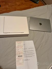 Macbook air M2 2024 ancora in garanzia apple