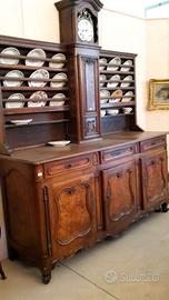 CREDENZA CON ALZATA E OROLOGIO DELLA META' DEL 700