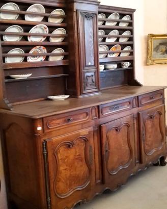 CREDENZA CON ALZATA E OROLOGIO DELLA META' DEL 700