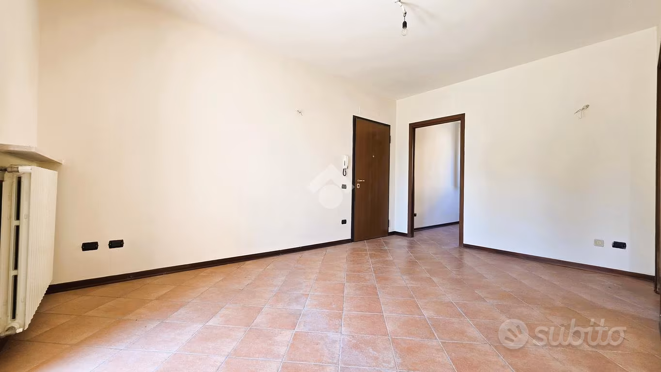 3 LOCALI A CURTATONE - Vista 4