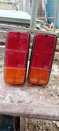 coppia di fanali  per carrelli trattori e rimorchi