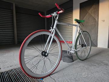 Bici scatto fisso con ruota posteriore Flip Flop