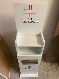 Mobiletto ingresso negozio