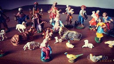 Presepe 32 statuine vintage e paesaggio Natale