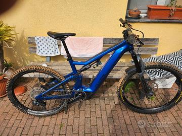 flyer uproc 8.7 custom taglia L