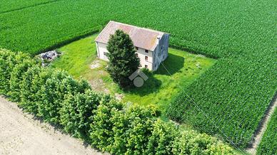 RUSTICO A SAN GIORGIO IN BOSCO