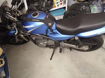 KAWASAKI ER 5