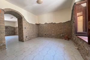 Semindipendente su più livelli