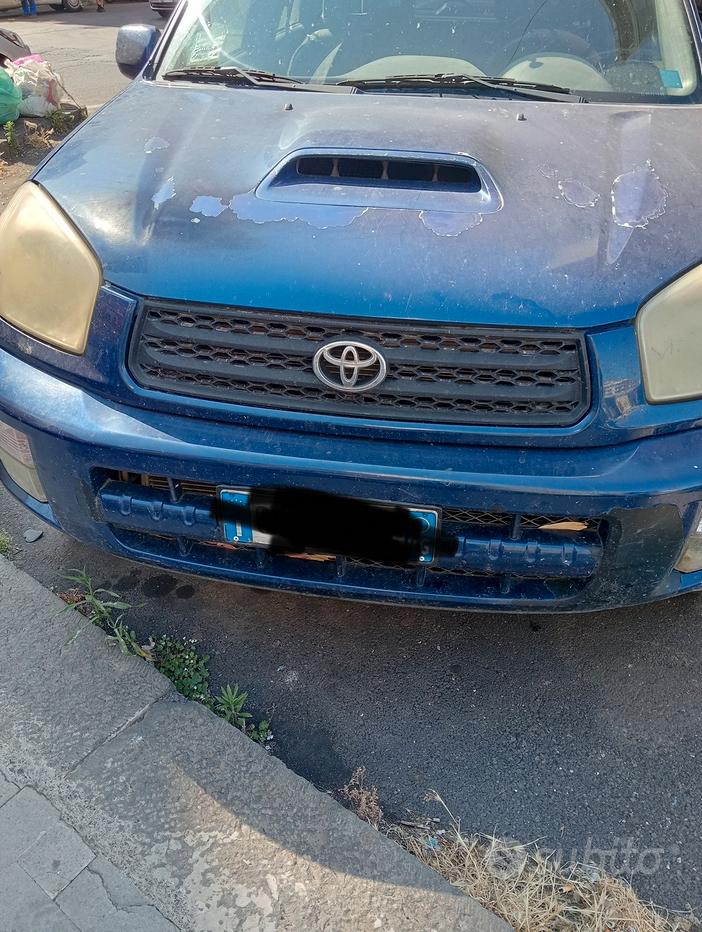 TOYOTA RAV4
