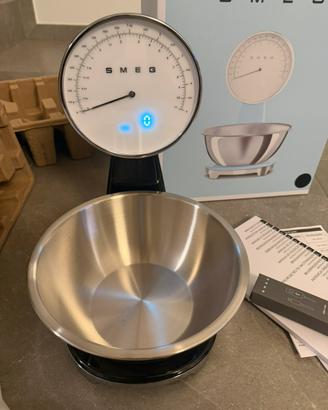 Bilancia smeg elettronica