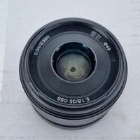 Obiettivo Sony 35mm f/1.8 OSS (Perfetto per a6000