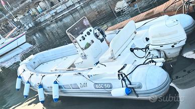 Barca RIB Gommone + Suzuki 40CV 4T perfetta