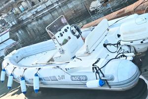 Barca RIB Gommone + Suzuki 40CV 4T perfetta