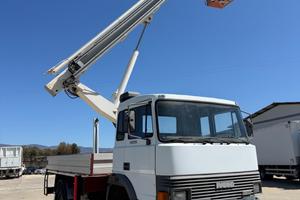 Iveco 115-17 PIATTAFORMA BIZZOCCHI 18 Mt