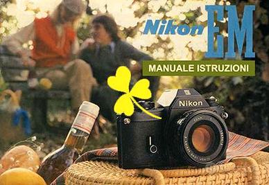 LIBRETTO MODELLO  EM DI NIKON