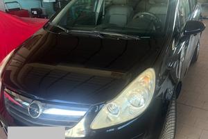 Opel Corsa 1.4 16V 5 porte Cosmo
