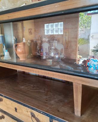 Credenza