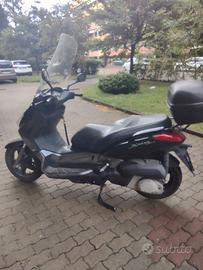 Yamaha XMax 250