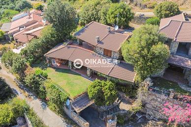 Chia - Semindipendente vista mare