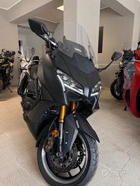 Yamaha T Max 560 TECH MAX DARK MAGMA