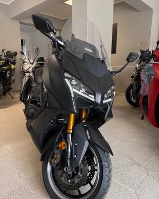 Yamaha T Max 560 TECH MAX DARK MAGMA