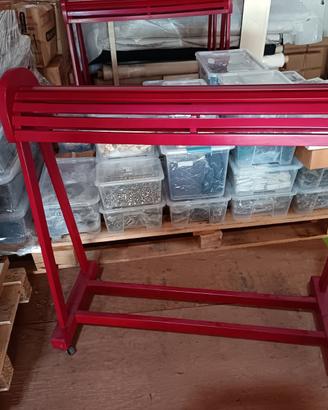 Carrelli porta pellame in legno o ferro
