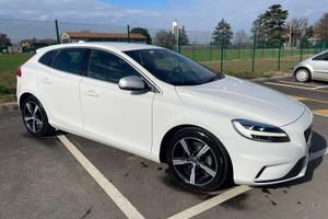 Volvo V40 D2 R-Design 10/2017