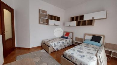 Arredamento completo del soggiorno  e camerette