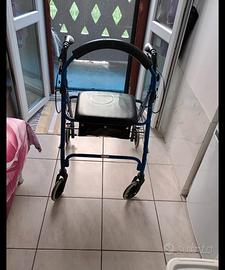 deambulatore pieghevole 